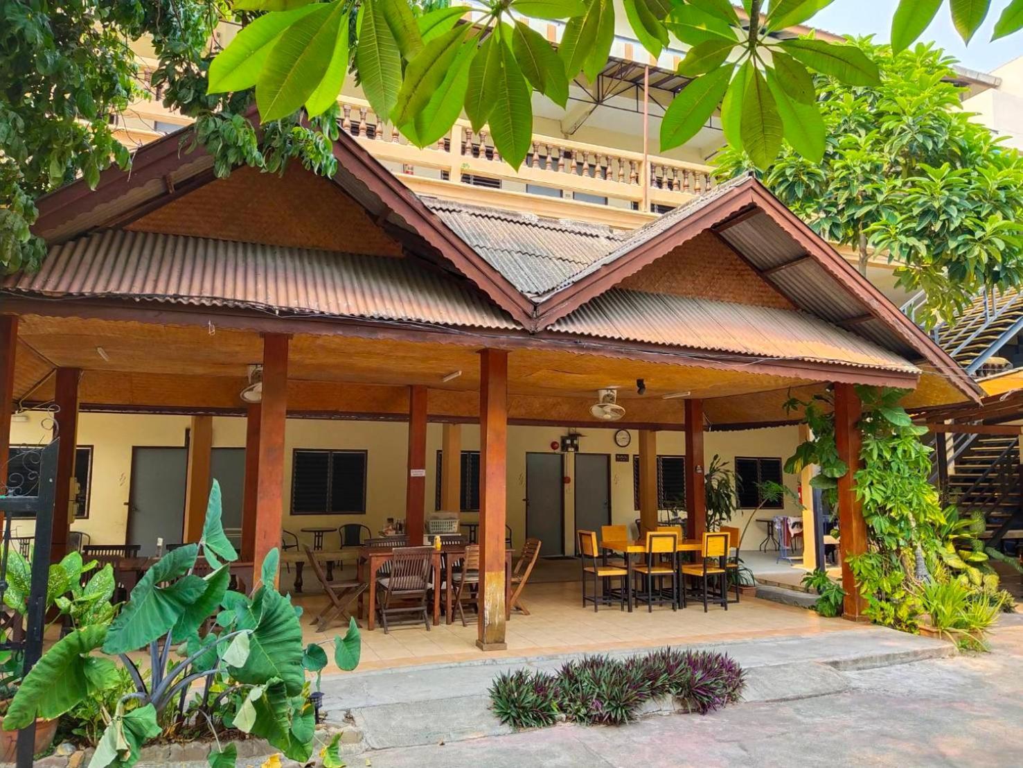 The Shire Guesthouse Chiang Mai Exterior foto